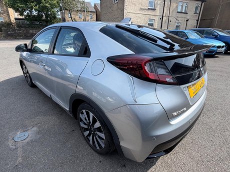 Honda Civic I-VTEC SE PLUS NAVI 6