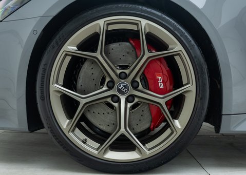 Audi RS6 AVANT PERFORMANCE CARBON VORSPRUNG