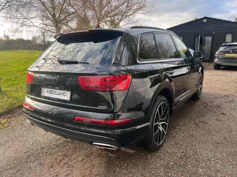 Audi Q7 TDI QUATTRO S LINE 19
