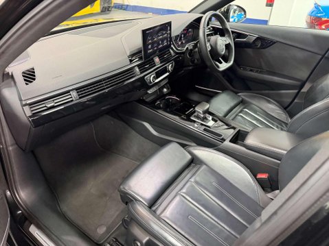 Audi A4 2.0 TDI 35 Black Edition Saloon 4dr Diesel S Tronic Euro 6 (s/s) (163 ps) 37