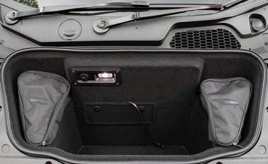 Lamborghini Huracan LP640-4 Performante 27