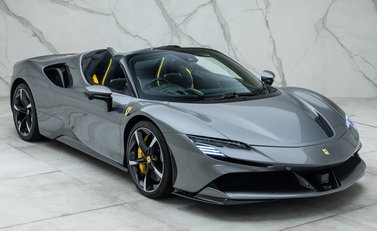 Ferrari SF90 Spider 14
