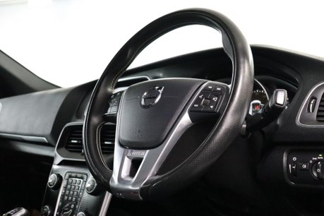 Volvo V40 D2 R-DESIGN NAV PLUS 12