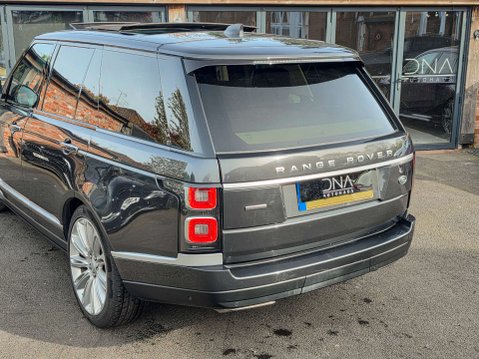 Land Rover Range Rover 4.4 Range Rover Autobiography SDV8 Auto 4WD 5dr 17