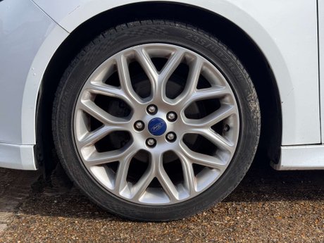 Ford Focus 1.0T EcoBoost Zetec S Euro 6 (s/s) 5dr 22