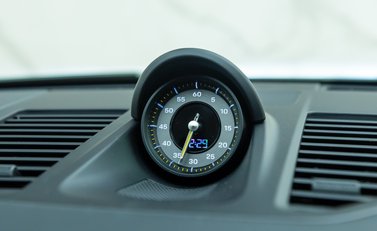 Porsche 911 GT3 TOURING (992.2) 23