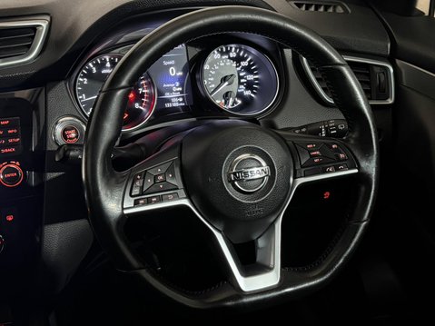 Nissan Qashqai N-CONNECTA DIG-T 12