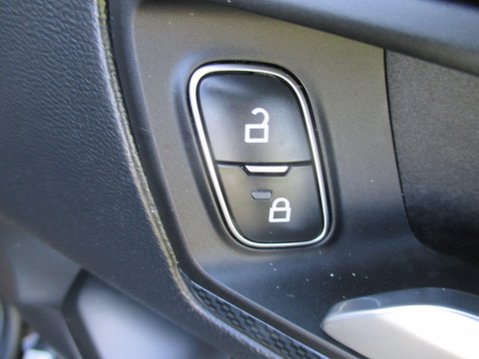 Ford Focus 1.0T EcoBoost ST-Line Euro 6 (s/s) 5dr 48