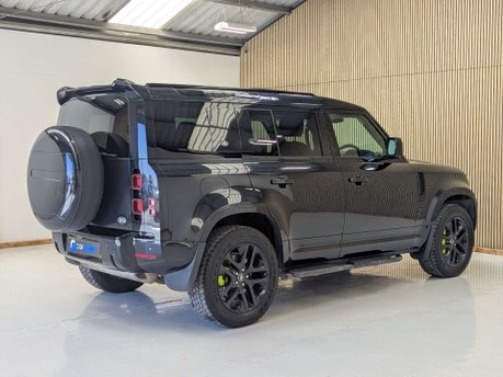 Land Rover Defender 3.0 Defender XS Edition MHEV Auto 4WD 5dr 22