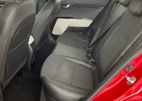 Kia Stonic 1.0 T-GDi MHEV GT-LINE 12