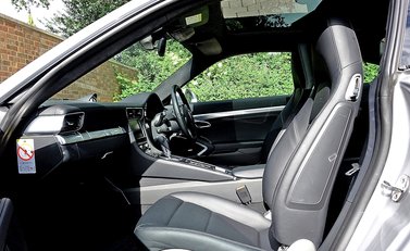 Porsche 911 (991) Carrera 10