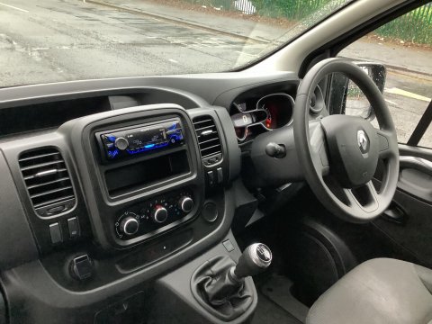 Renault Trafic 2.0 dCi ENERGY 30 Business+ LWB Standard Roof Euro 6 (s/s) 5dr 13