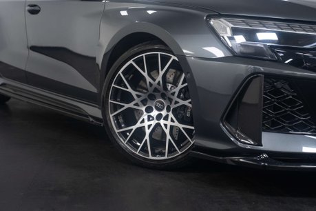Audi RS3 2.5 TFSI Carbon Vorsprung Saloon 4dr Petrol S Tronic quattro Euro 6 (s/s) ( 2