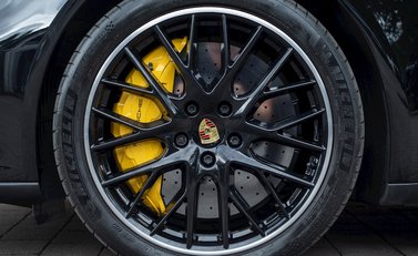 Porsche Panamera Turbo S E-Hybrid 10