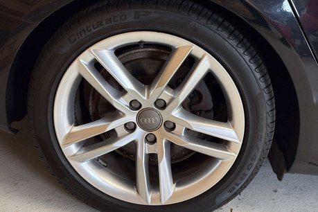 Audi A4 2.0 TFSI S line Estate 5dr Petrol S Tronic quattro Euro 5 (s/s) (211 ps) 13