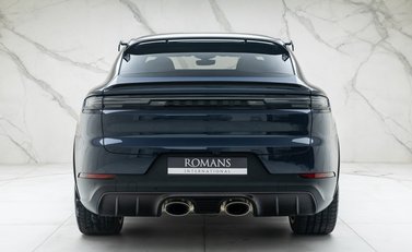 Porsche Cayenne TURBO E-HYBRID COUPE WITH GT PACKAGE 8