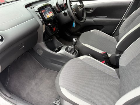 Toyota Aygo VVT-I X-TREND TSS 14