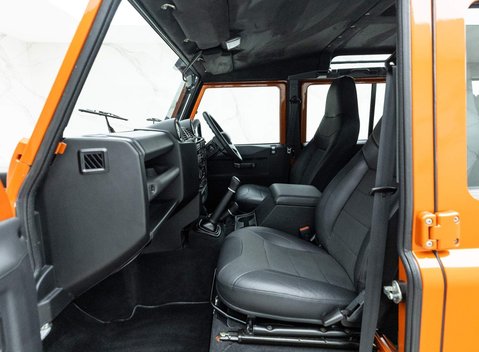 Land Rover Defender 110 Adventure Edition 10