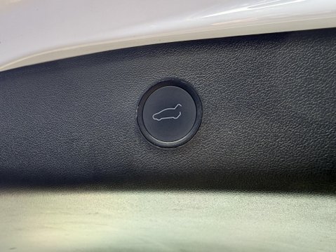 Tesla Model 3 (Dual Motor) Long Range Saloon 4dr Electric Auto 4WDE (346 ps) 22