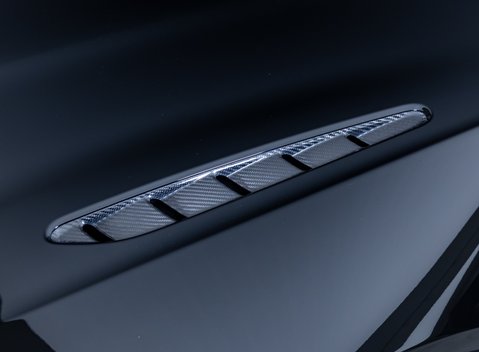 Aston Martin Vantage F1 EDITION 36