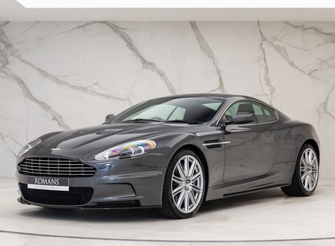 Aston Martin DBS 6