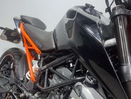 KTM Duke 2017 19K SPARES OR REPAIR PROJECT NAKED SUPERMOTO BIKE 125CC 13