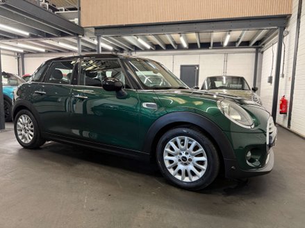 Mini Hatch 1.5 Cooper D Auto 5dr