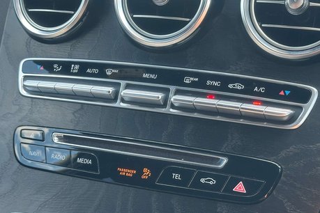Mercedes-Benz GLC 2.1 GLC220d AMG Line SUV 5dr Diesel G-Tronic 4MATIC Euro 6 (s/s) (170 ps) 46