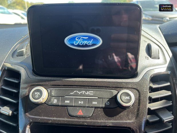 Ford Transit Connect SWB L1H1 200 Sport Alloys Air Con Cam Nav Sensors EURO 6 NO VAT 38