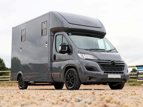 Citroen Relay BRAND NEW DELIVERY MILES 3.5 TON HORSEBOX STALLION BUILD  REAR LARGE BED 