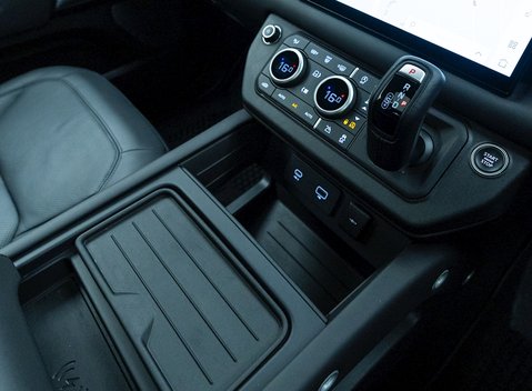 Land Rover Defender 90 V8 19