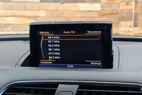 Audi Q3 2.0 TFSI S line SUV 5dr Petrol S Tronic quattro Euro 5 (s/s) (170 ps) 41