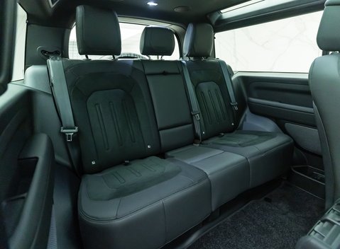 Land Rover Defender 90 V8 Carpathian Edition 13