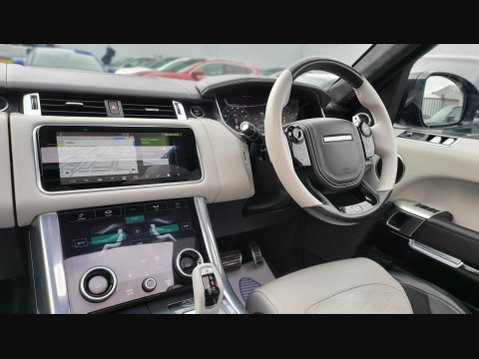 Land Rover Range Rover Sport SVR 13