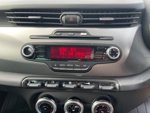 Alfa Romeo Giulietta 1.4 TB Collezione Euro 5 (s/s) 5dr 26