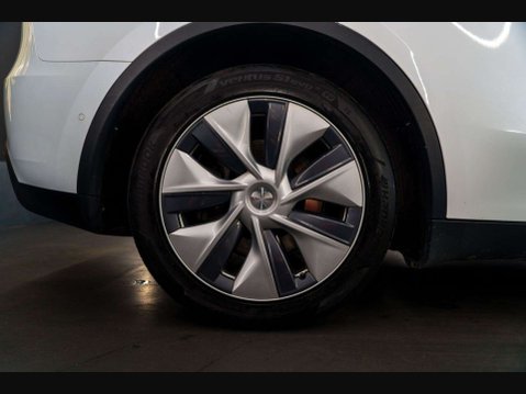 Tesla Model Y (Dual Motor) Long Range SUV 5dr Electric Auto 4WDE (384 bhp) 19