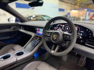 Porsche Taycan Performance Plus 93.4kWh Turbo Saloon 4dr Electric Auto 4WD (680 ps) 40