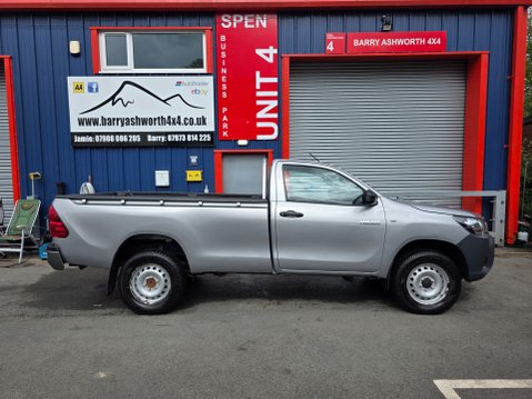 Toyota Hilux ACTIVE 4WD D-4D S/C 4