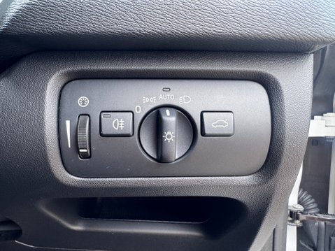 Volvo V40 D2 R-DESIGN NAV PLUS 17