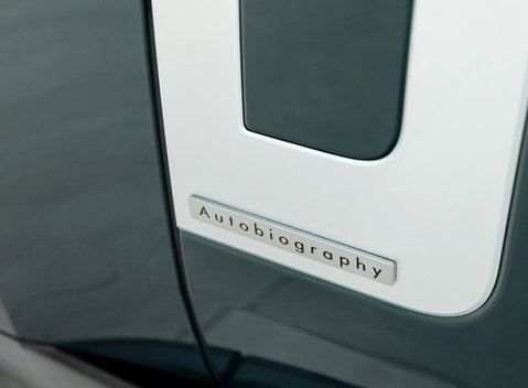 Land Rover Range Rover P530 Autobiography LWB 7 Seater 26