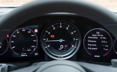 Porsche 911 Carrera S (992) 17