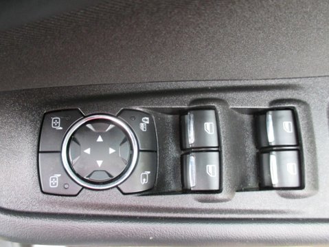 Ford S-Max 2.0 EcoBlue Zetec Auto Euro 6 (s/s) 5dr 29