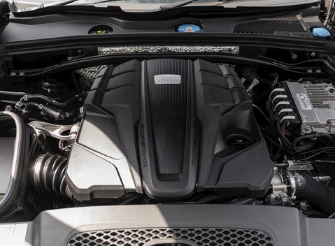 Porsche Macan S 28