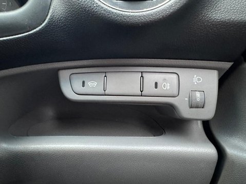 Kia Carens 2.0 CRDi SR 5dr (7 Seats) 17