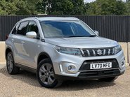 Suzuki Vitara SZ-T BOOSTERJET MHEV 1