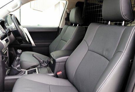 Land Cruiser Commercial