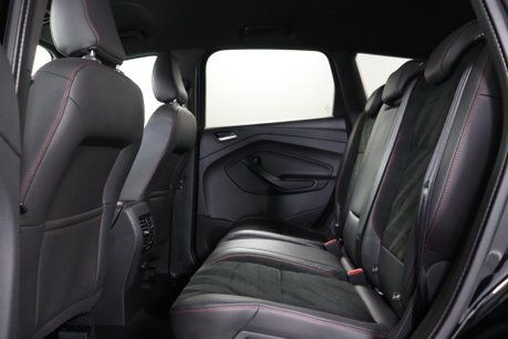 Ford Kuga ST-LINE 42