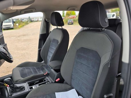 Volkswagen Golf 1.4 TSI BlueMotion Tech S Hatchback 5dr Petrol DSG Euro 6 (s/s) (125 ps) 38