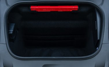 Porsche 911 Carrera 4 GTS (992.2) 40