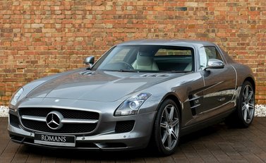 Mercedes-Benz SLS AMG 6